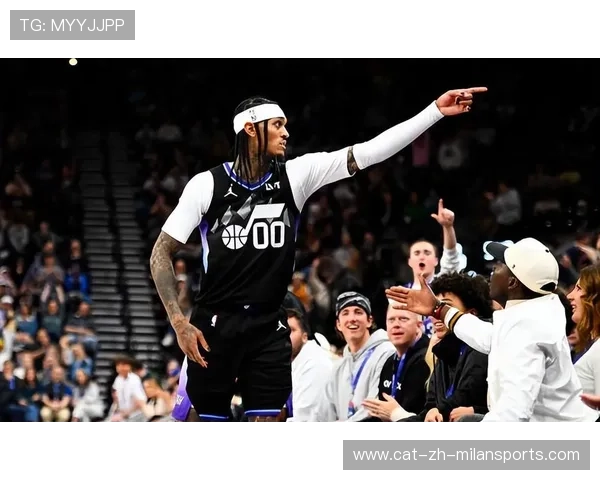 爵士队新援表现出色，有望助力季后赛，爵士队最新