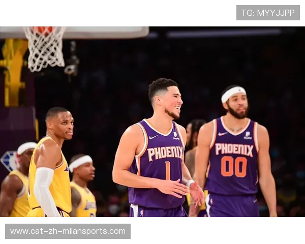 国王战术扩展:外围牵制后的内线补位成为得分新源 国王战术扩展:外围牵制后的内线补位成为得分新源